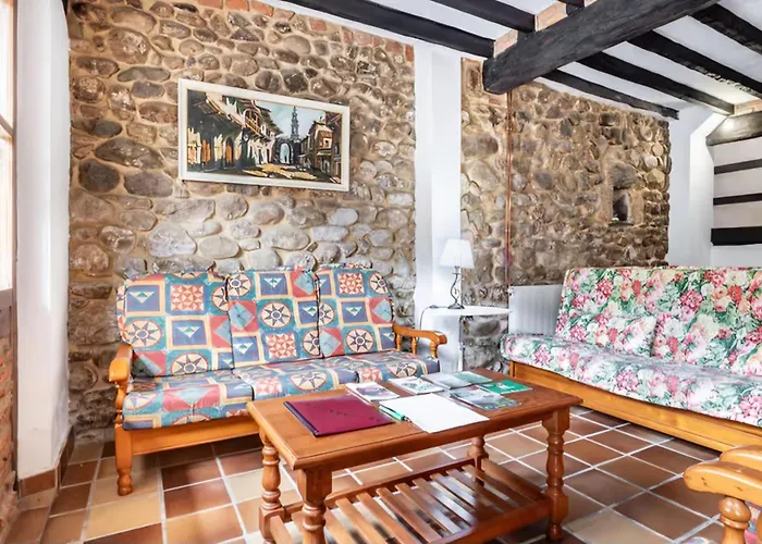 La Jomeruca ,espaciosa Cerca De Playa Y Montana *