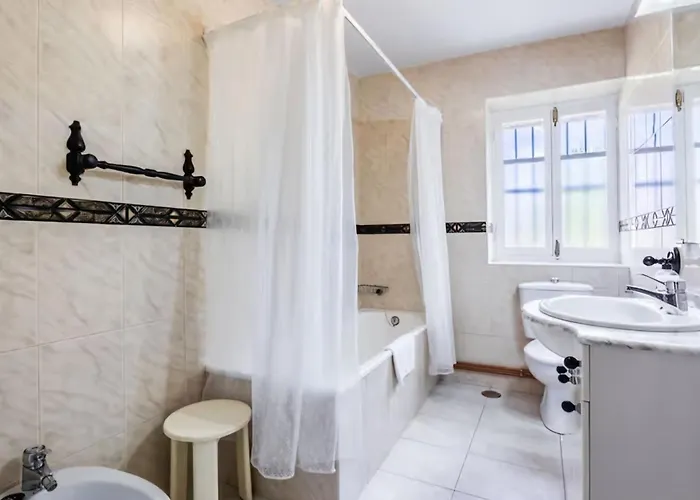 La Jomeruca ,espaciosa Cerca De Playa Y Montana Carranceja